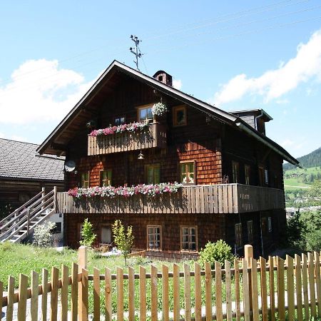 Sprawling Mansion Near Ski Area In Salzburg Eben Im Pongau Exterior photo