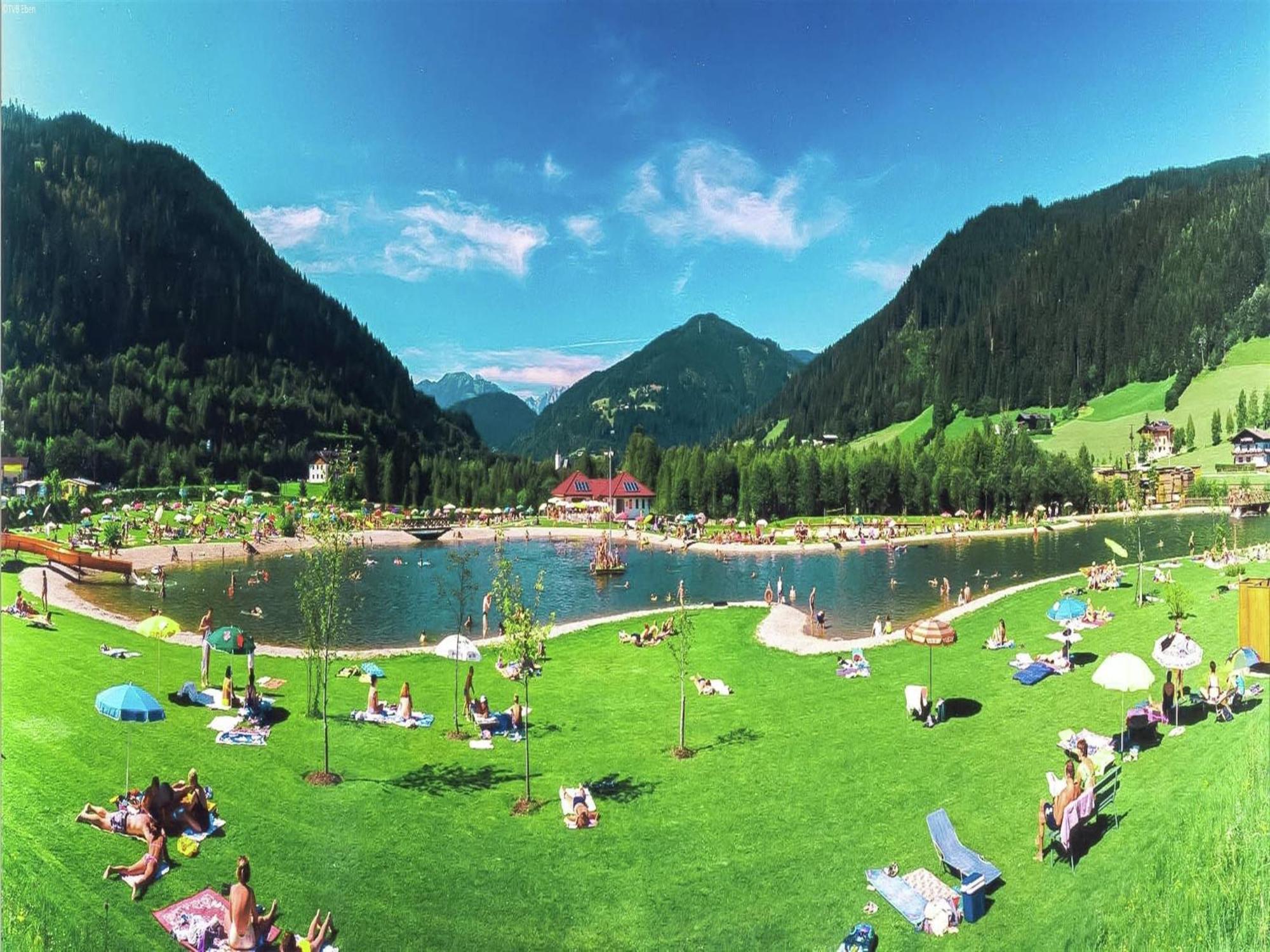 Sprawling Mansion Near Ski Area In Salzburg Eben Im Pongau Exterior photo