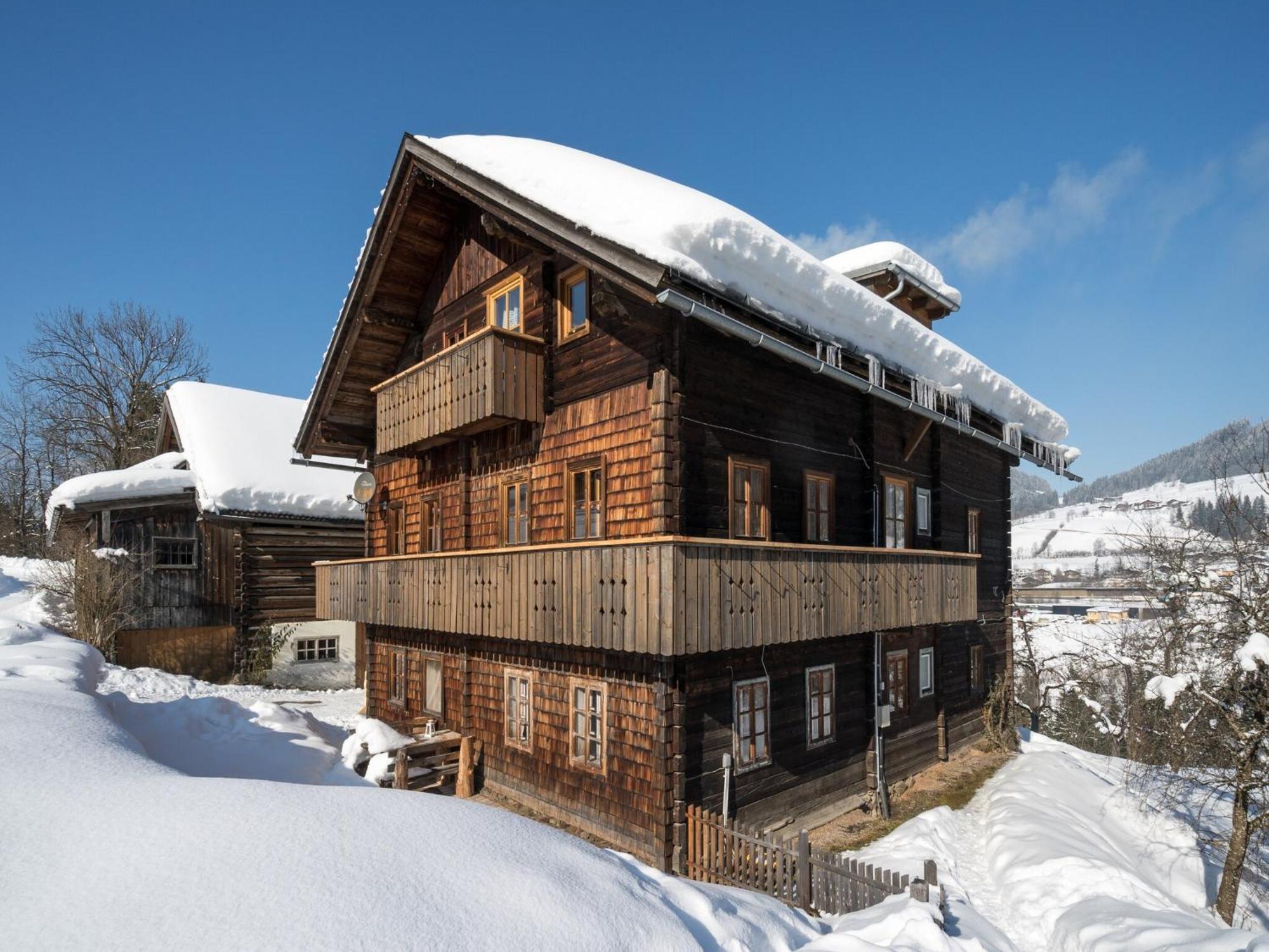 Sprawling Mansion Near Ski Area In Salzburg Eben Im Pongau Exterior photo